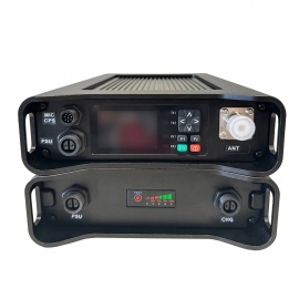 Comrade R900 SFR UHF
