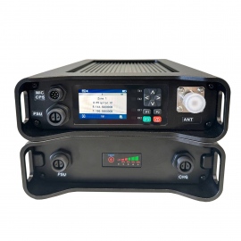 Comrade R900 SFR VHF